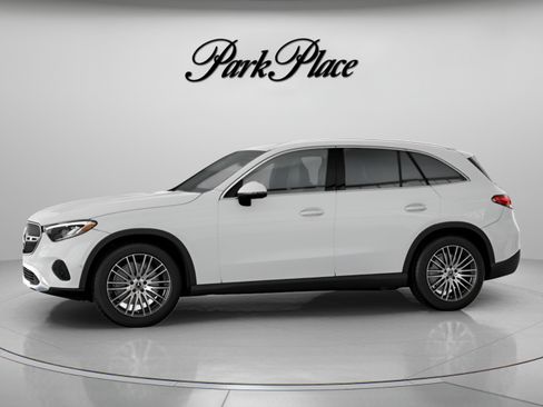 Used 2026 Mercedes-Benz GLC 300 image 7
