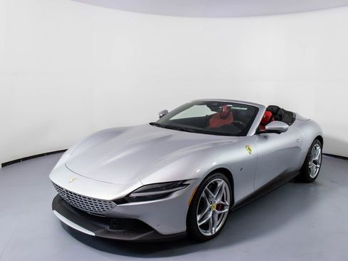 Certified 2025 Ferrari Roma Spider image 10
