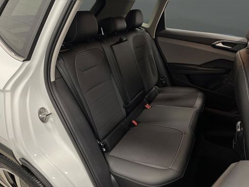 Used 2022 Volkswagen Taos SE image 28