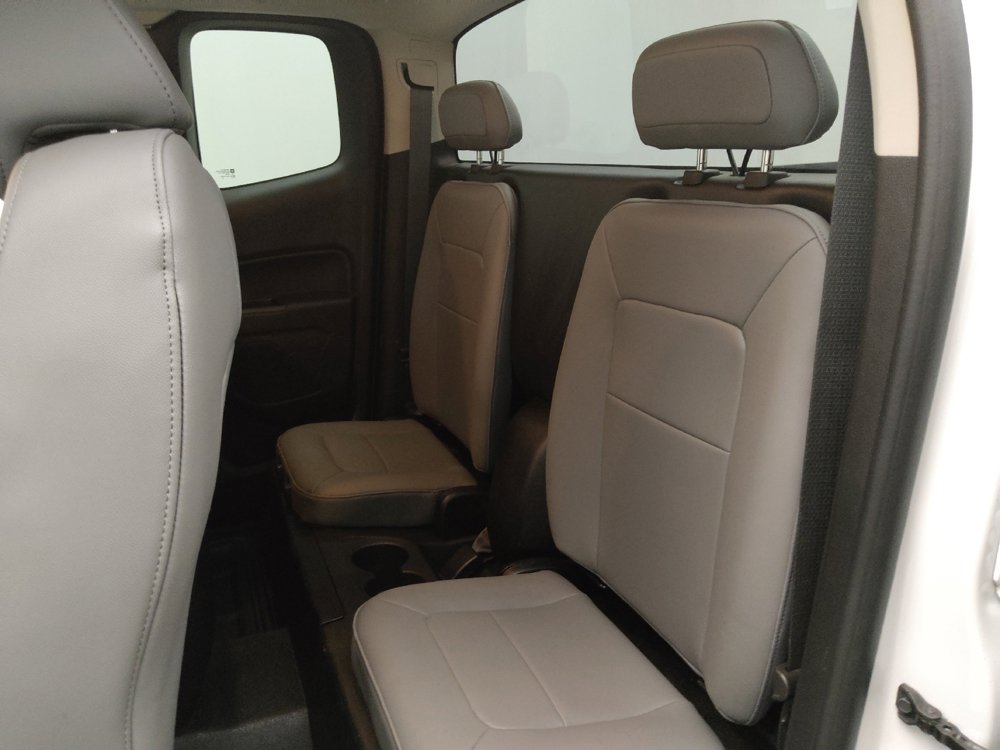Used 2017 Chevrolet Colorado W/T w/ WT Convenience Package RWD image 18