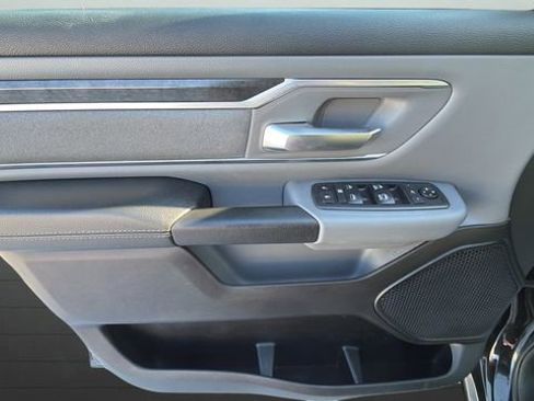 Used 2019 RAM 1500 Big Horn image 17