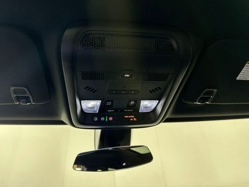 Used 2022 Cadillac XT5 Premium Luxury image 24