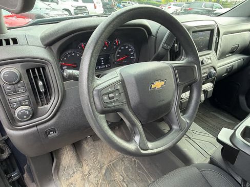 Used 2022 Chevrolet Silverado 1500 Custom image 10