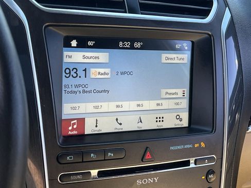 Used 2017 Ford Explorer Limited w/ Equipment Group 301A AWD/4WD image 26