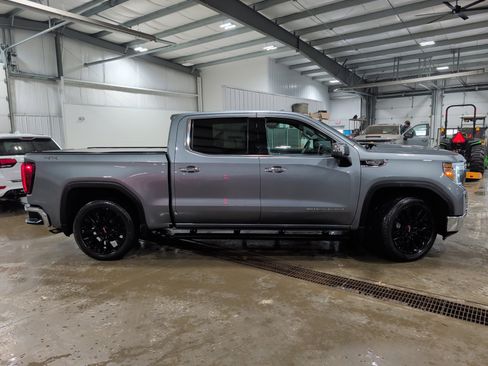 Used 2021 GMC Sierra 1500 SLT image 2