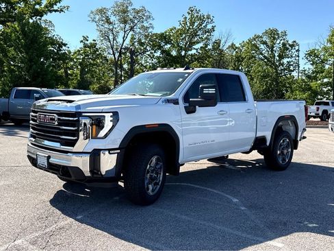 New 2026 GMC Sierra 2500 SLE AWD/4WD image 4