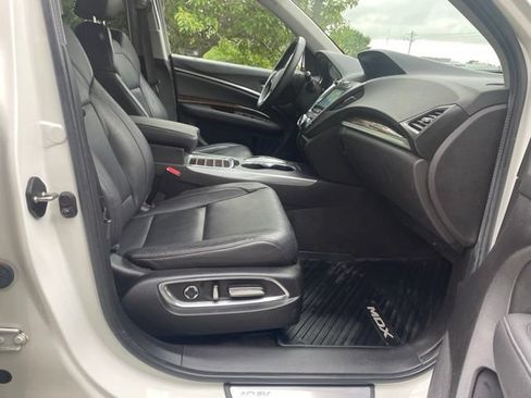 Used 2019 Acura MDX SH-AWD image 17