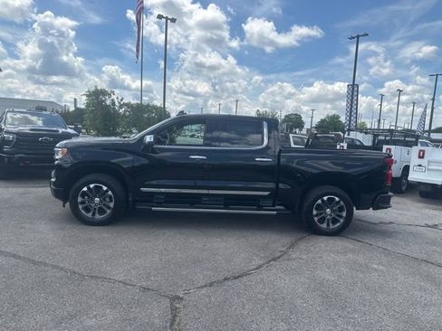 New 2026 Chevrolet Silverado 1500 High Country w/ LPO, Dark Essentials Package AWD/4WD image 6