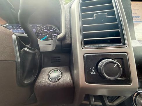 Used 2020 Ford F350 King Ranch w/ King Ranch Ultimate Package AWD/4WD image 32