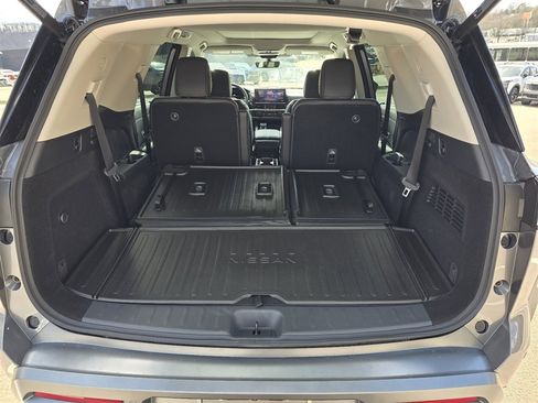 New 2026 Nissan Pathfinder Platinum AWD/4WD image 25