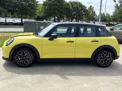 Used 2025 MINI Cooper S FWD image 10