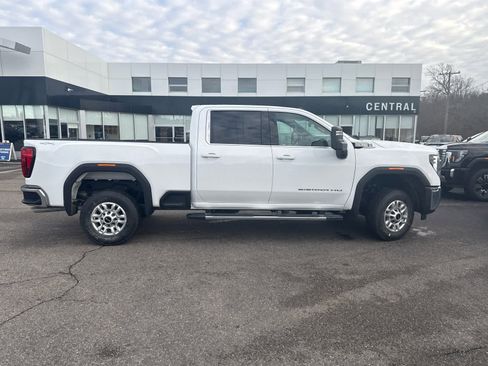 New 2026 GMC Sierra 2500 SLE w/ SLE Value Package; image 8