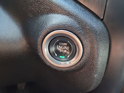 Used 2020 GMC Sierra 1500 AT4 w/ AT4 Premium Package AWD/4WD image 29