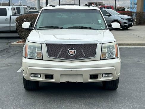 Used 2004 Cadillac Escalade ESV AWD image 8