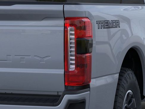 New 2026 Ford F250 Lariat w/ Tremor Off-Road Package AWD/4WD image 21
