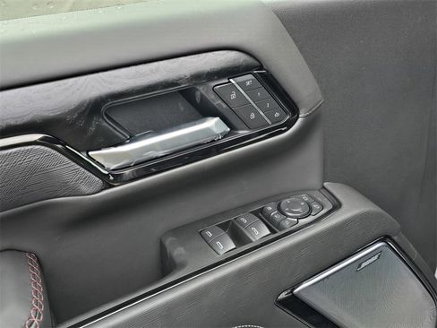 New 2026 GMC Sierra 2500 AT4X image 12