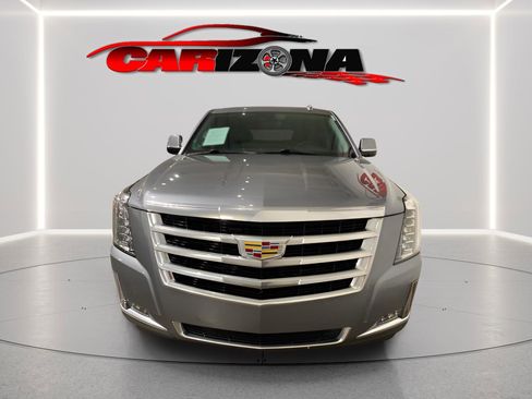 Used 2020 Cadillac Escalade Luxury RWD image 7
