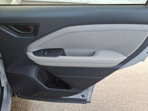 Used 2025 Subaru Forester Premium image 20