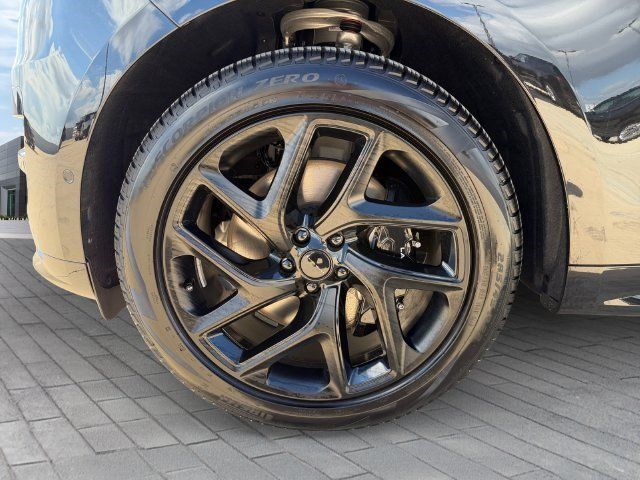 New 2027 Land Rover Range Rover Sport Battersea AWD/4WD image 9