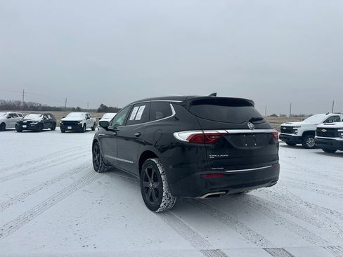 Used 2024 Buick Enclave Essence w/ Sport Touring Edition image 6