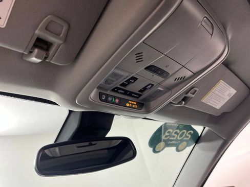 Certified 2023 Chevrolet Equinox Premier AWD/4WD image 30