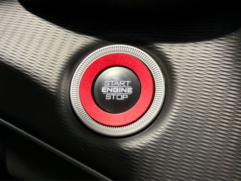 Used 2024 Jeep Grand Cherokee Altitude AWD/4WD image 32