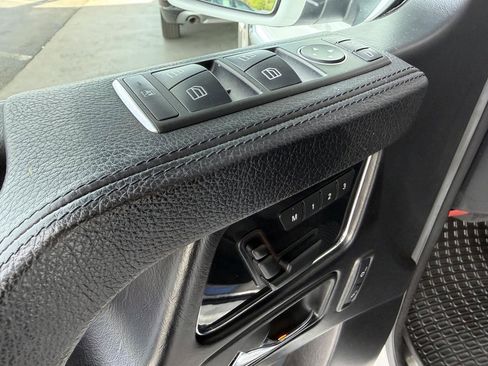Used 2017 Mercedes-Benz G 550 image 10