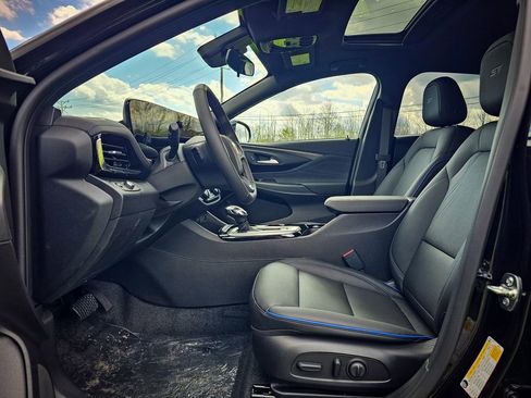 New 2026 Buick Envista Sport Touring w/ Convenience I Package FWD image 11