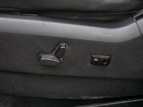 Used 2018 Dodge Grand Caravan GT FWD image 19