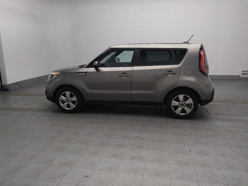 Used 2018 Kia Soul FWD image 3