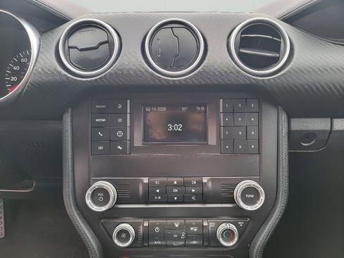 Used 2019 Ford Mustang Coupe image 17