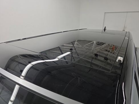 Used 2024 Rivian R1S Adventure AWD/4WD image 13