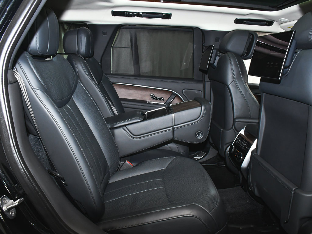 Used 2023 Land Rover Range Rover Autobiography AWD/4WD image 60