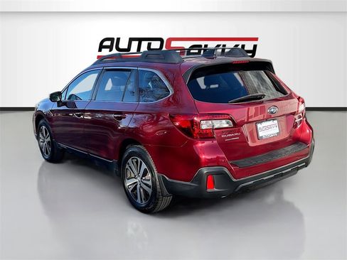 Used 2018 Subaru Outback 2.5i Limited w/ Popular Package #2 image 4