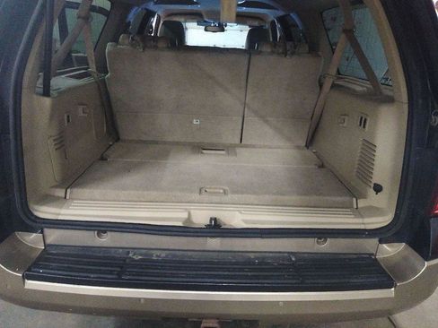 Used 2014 Ford Expedition EL XLT w/ Equipment Group 202A AWD/4WD image 18