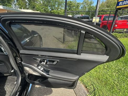Used 2022 Mercedes-Benz S 580 4MATIC Sedan image 36