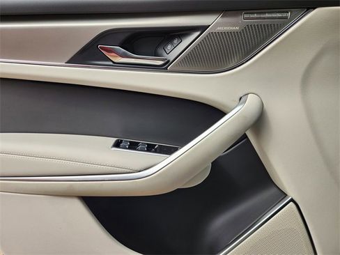 Used 2026 Jaguar F-PACE R-Dynamic S image 17