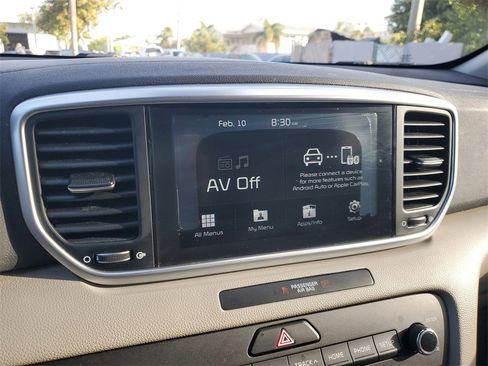 Certified 2020 Kia Sportage LX w/ LX Popular Package image 22