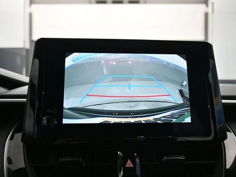 Used 2025 Toyota Corolla LE image 17