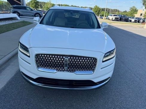 Used 2023 Lincoln Nautilus FWD w/ Premium Package image 3