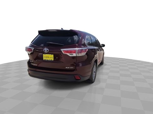 Used 2015 Toyota Highlander XLE AWD/4WD image 8