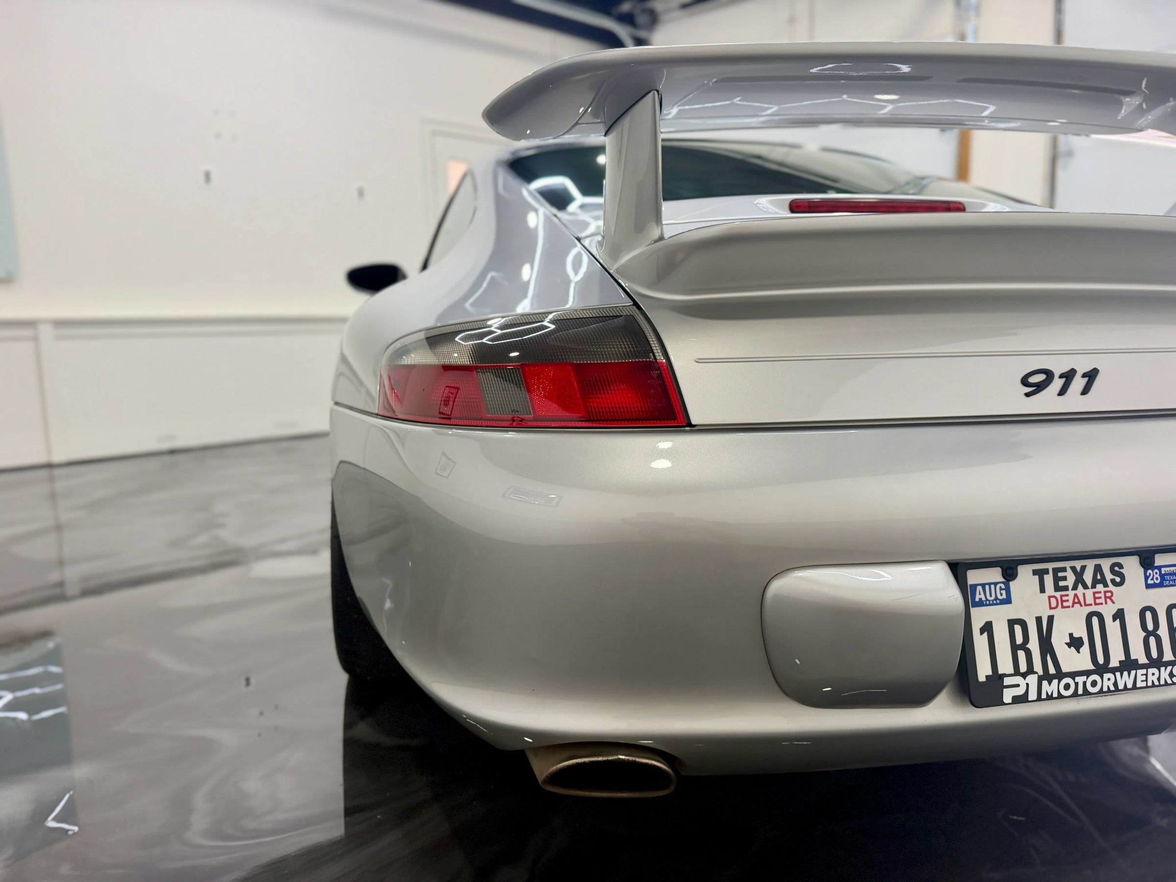 Used 2002 Porsche 911 GT3 RS image 21