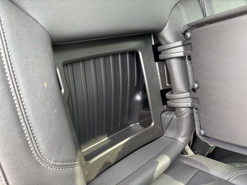 Used 2025 GMC Sierra 2500 SLT w/ SLT Premium Package image 18