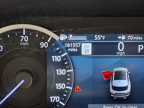 Used 2022 Jaguar F-PACE S image 22