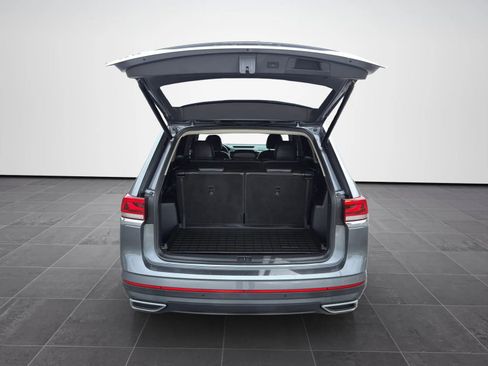 Used 2021 Volkswagen Atlas SE image 33