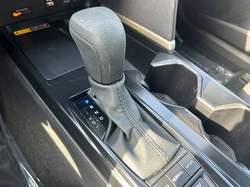 Used 2026 Toyota Camry LE FWD image 32