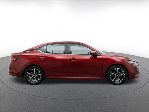 Used 2025 Nissan Sentra SV FWD image 10