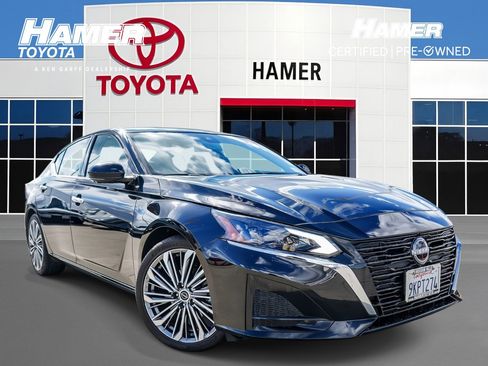 Used 2024 Nissan Altima 2.5 SL image 1