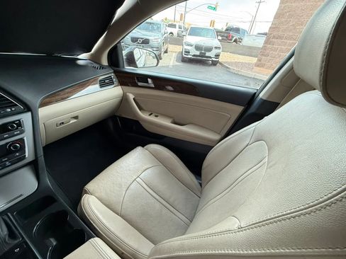 Used 2017 Hyundai Sonata Limited w/ Ultimate Package 04 FWD image 47
