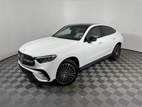 Used 2026 Mercedes-Benz GLC 300 4MATIC image 1